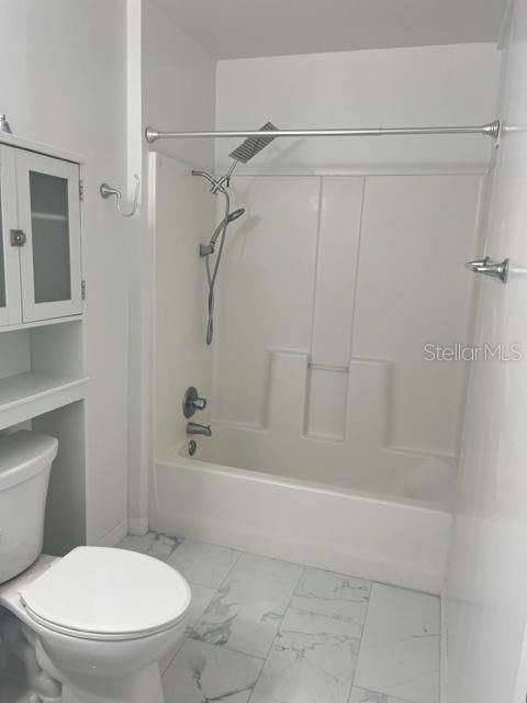 出租: $2,500 (3 贝兹, 2 浴室, 1200 平方英尺)