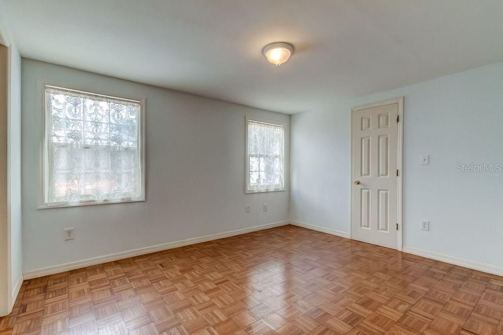 En Venta: $195,000 (2 camas, 2 baños, 1128 Pies cuadrados)