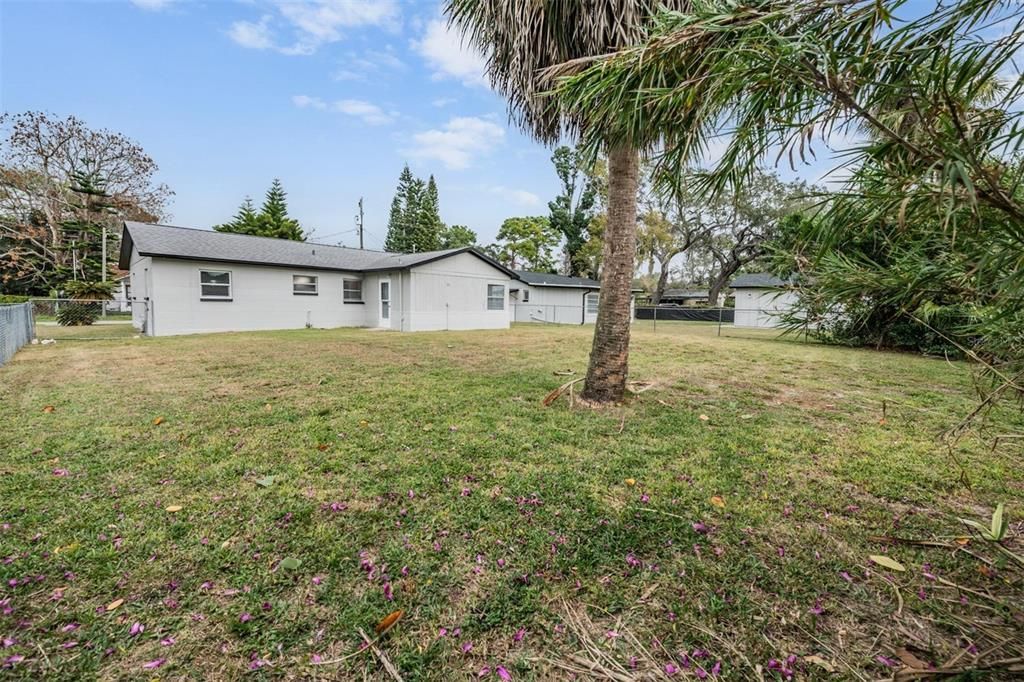 For Sale: $199,900 (3 beds, 2 baths, 1008 Square Feet)