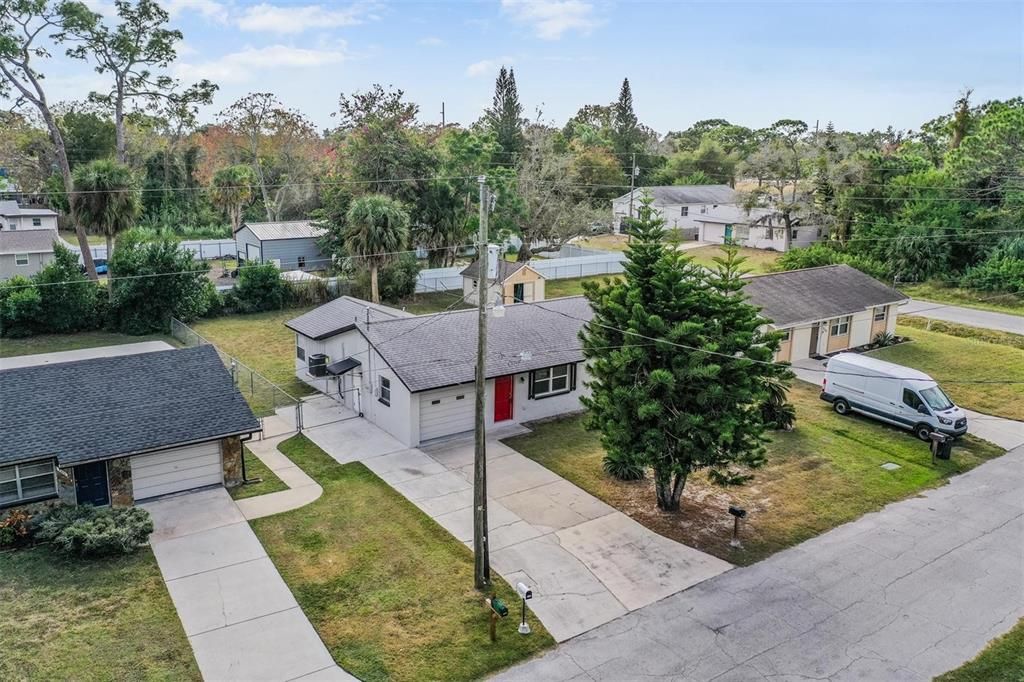 For Sale: $199,900 (3 beds, 2 baths, 1008 Square Feet)