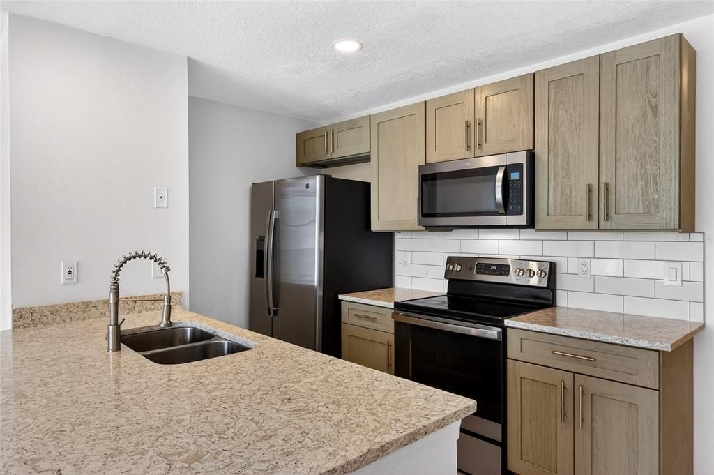 For Sale: $229,999 (3 beds, 2 baths, 1326 Square Feet)