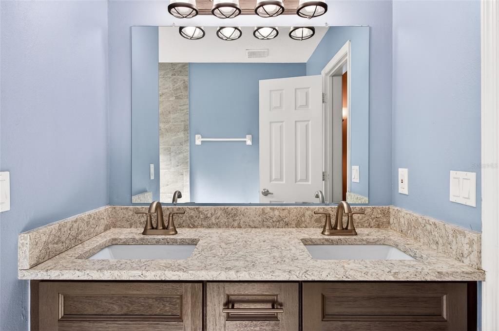 For Sale: $229,999 (3 beds, 2 baths, 1326 Square Feet)