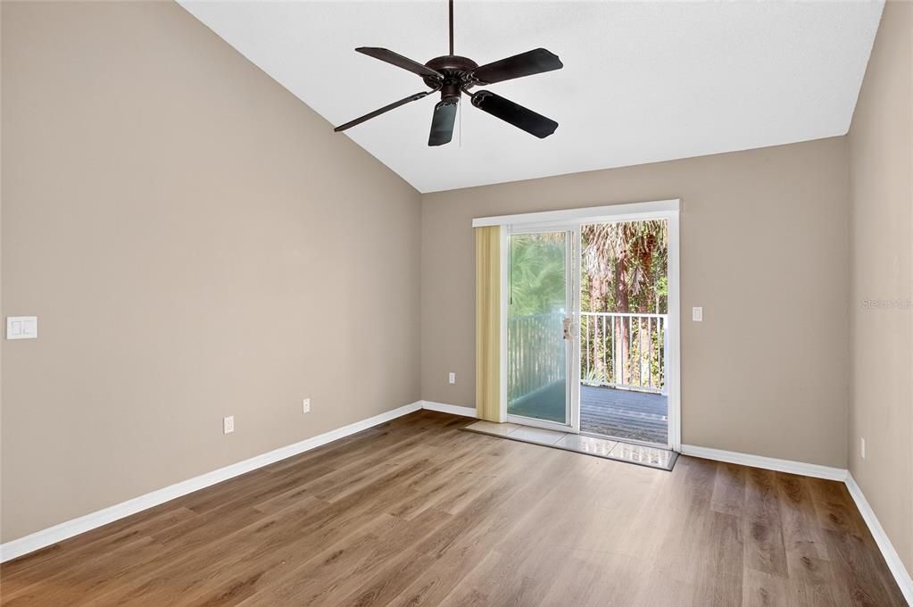 For Sale: $229,999 (3 beds, 2 baths, 1326 Square Feet)