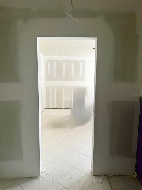 For Sale: $350,000 (1 beds, 1 baths, 430 Square Feet)