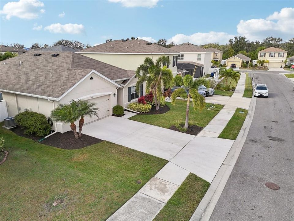 For Sale: $379,900 (4 beds, 2 baths, 1828 Square Feet)