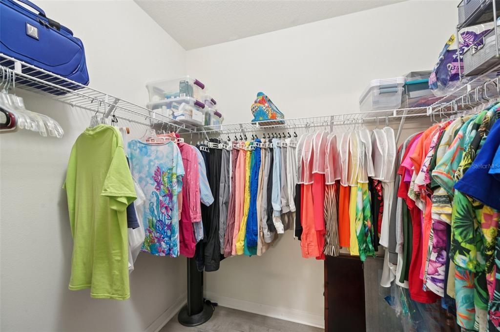 For Sale: $379,900 (4 beds, 2 baths, 1828 Square Feet)