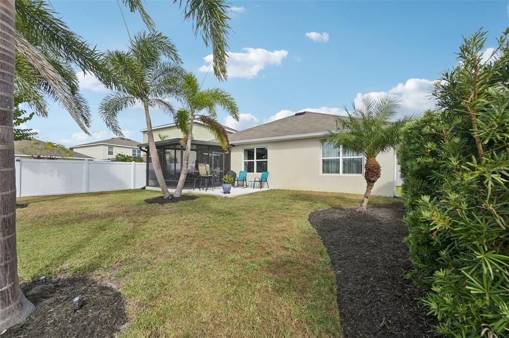 For Sale: $379,900 (4 beds, 2 baths, 1828 Square Feet)