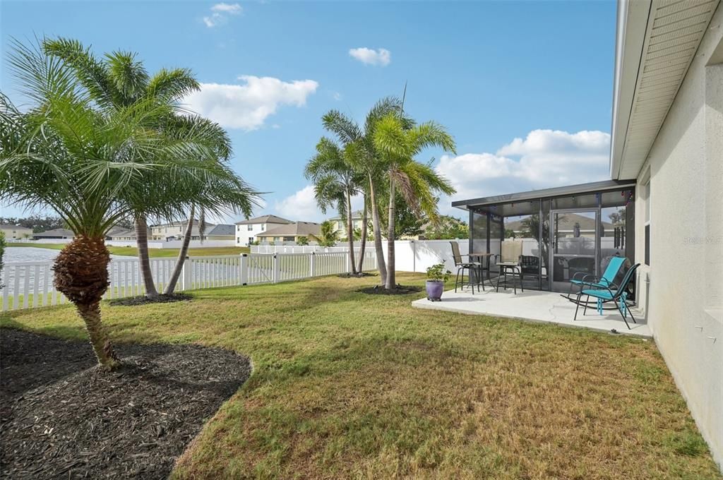 For Sale: $379,900 (4 beds, 2 baths, 1828 Square Feet)