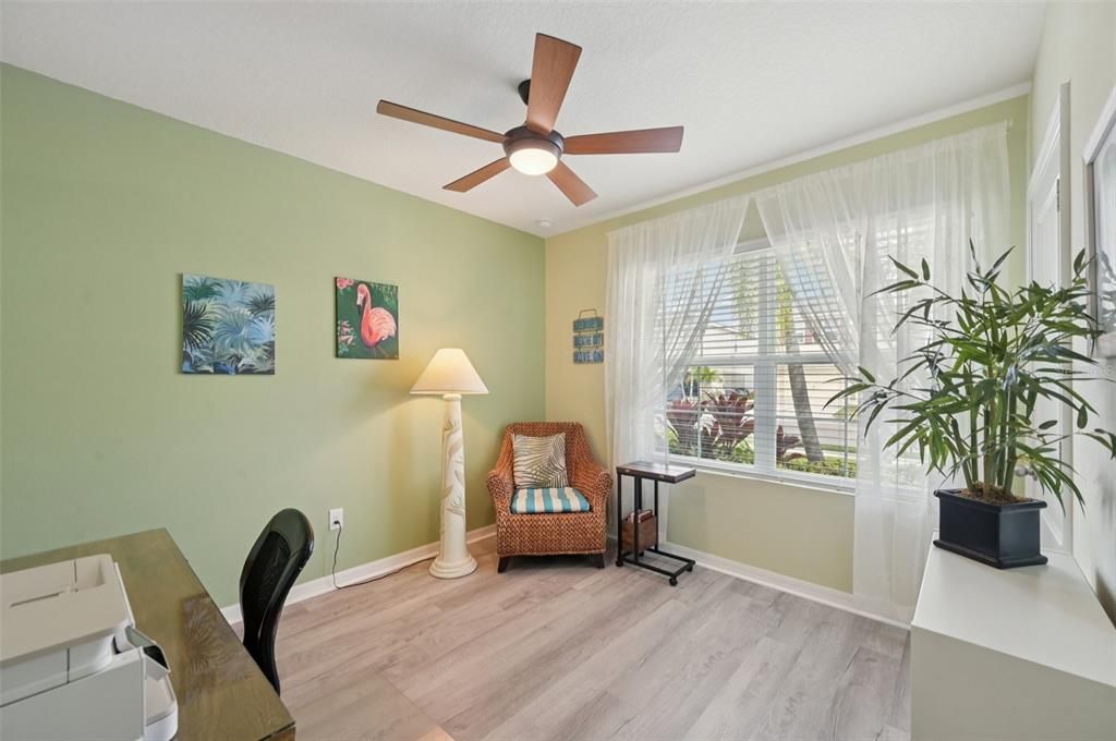 For Sale: $379,900 (4 beds, 2 baths, 1828 Square Feet)