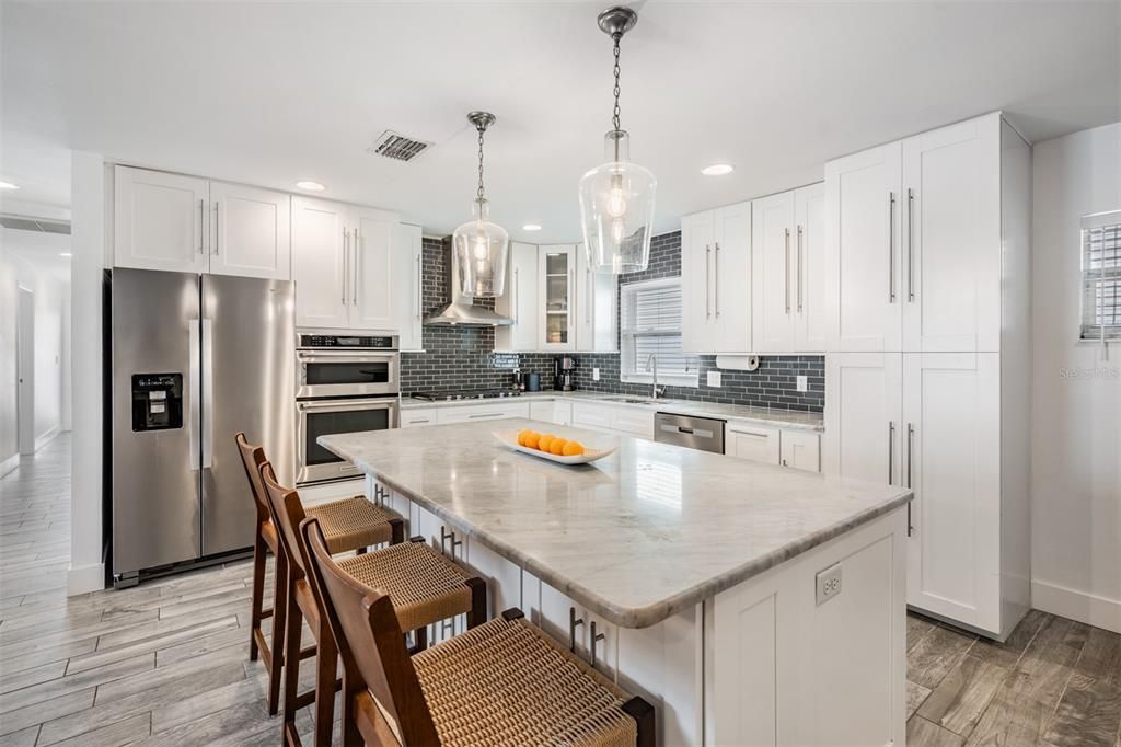 For Sale: $1,050,000 (3 beds, 2 baths, 1703 Square Feet)