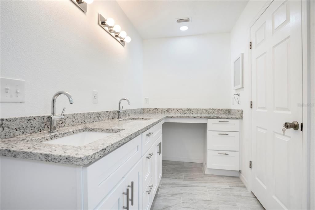 待售: $495,000 (3 贝兹, 2 浴室, 1826 平方英尺)