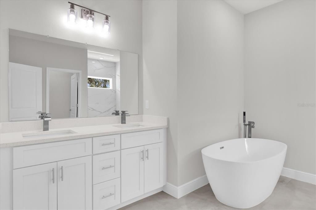 В аренду: $2,100 (4 спален, 3 ванн, 1865 Квадратных фут)