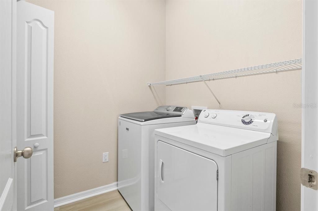 For Rent: $2,500 (3 beds, 2 baths, 1760 Square Feet)