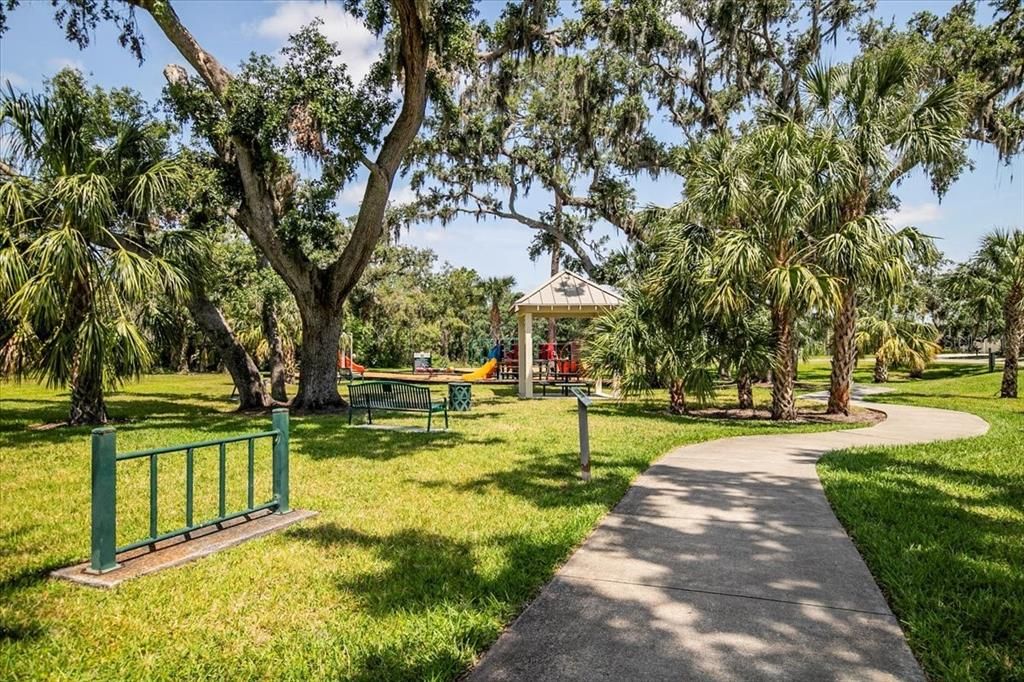 For Rent: $2,500 (3 beds, 2 baths, 1760 Square Feet)