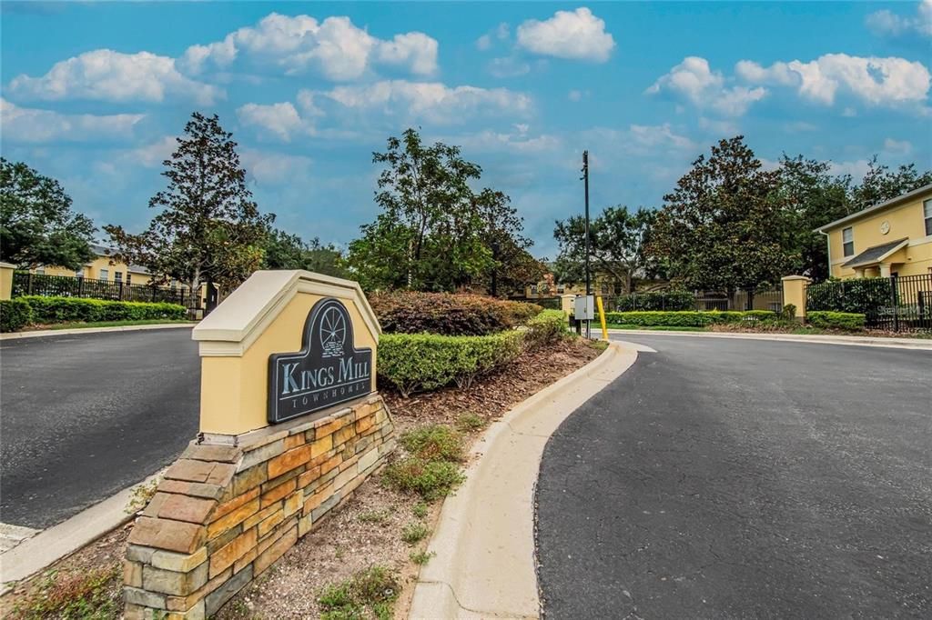 На продажу: $219,900 (2 спален, 2 ванн, 1560 Квадратных фут)