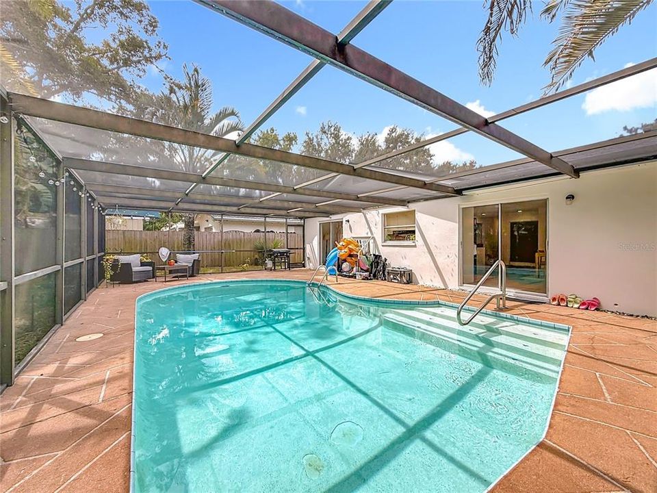 For Rent: $3,800 (3 beds, 2 baths, 1438 Square Feet)