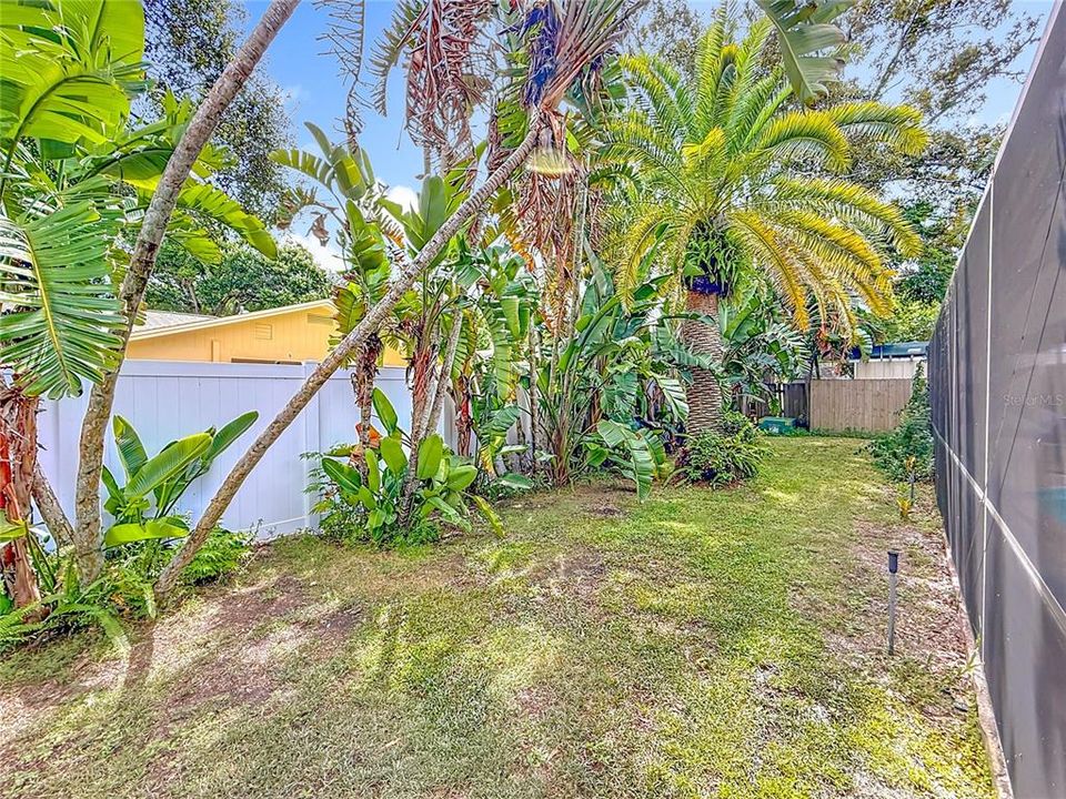 For Rent: $3,800 (3 beds, 2 baths, 1438 Square Feet)