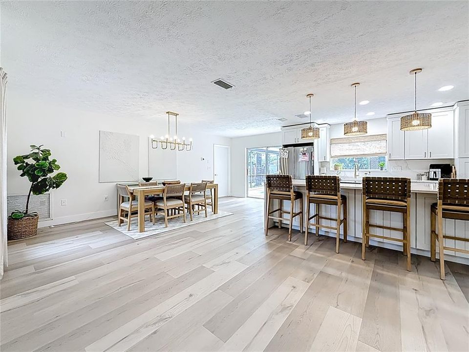 For Rent: $3,800 (3 beds, 2 baths, 1438 Square Feet)