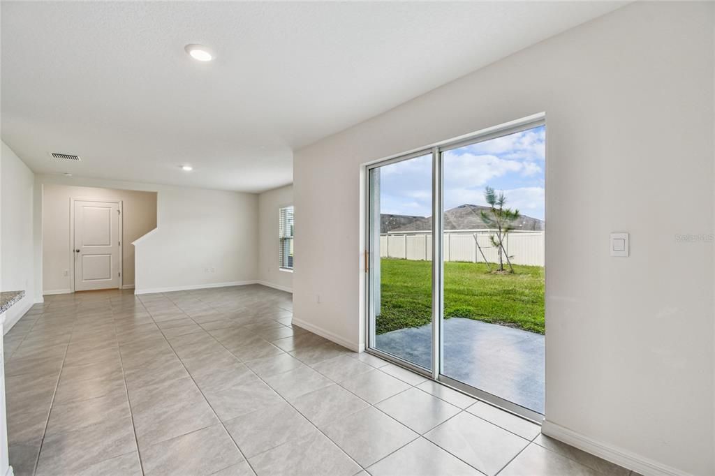 For Sale: $505,000 (4 beds, 3 baths, 2435 Square Feet)