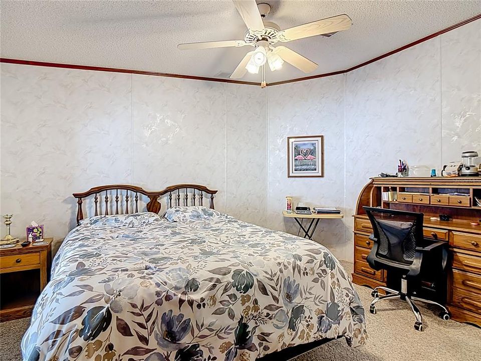 For Sale: $178,000 (2 beds, 2 baths, 1316 Square Feet)