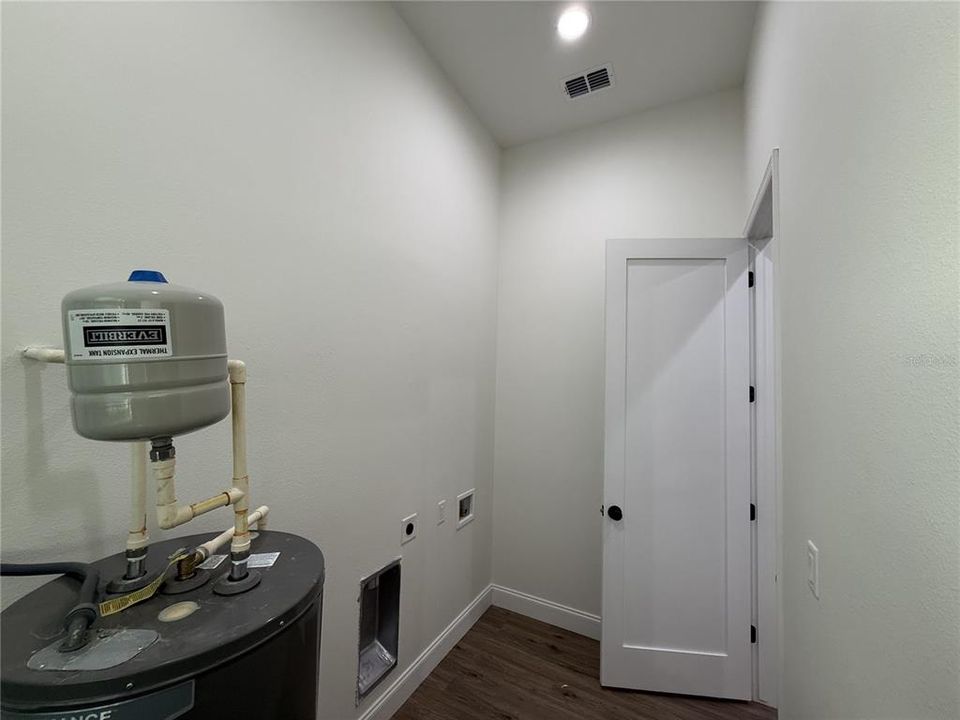 En Renta: $2,000 (3 camas, 2 baños, 1217 Pies cuadrados)