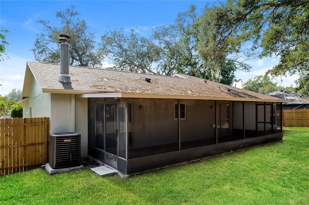 出租: $2,240 (3 贝兹, 2 浴室, 1574 平方英尺)