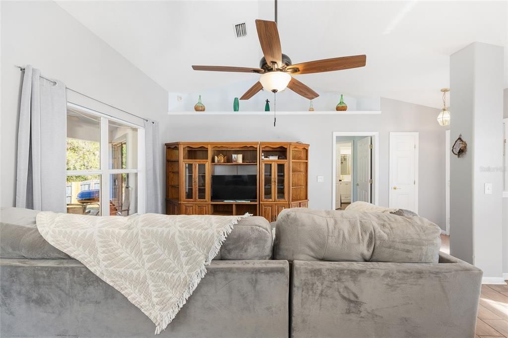 待售: $259,000 (3 贝兹, 2 浴室, 1470 平方英尺)