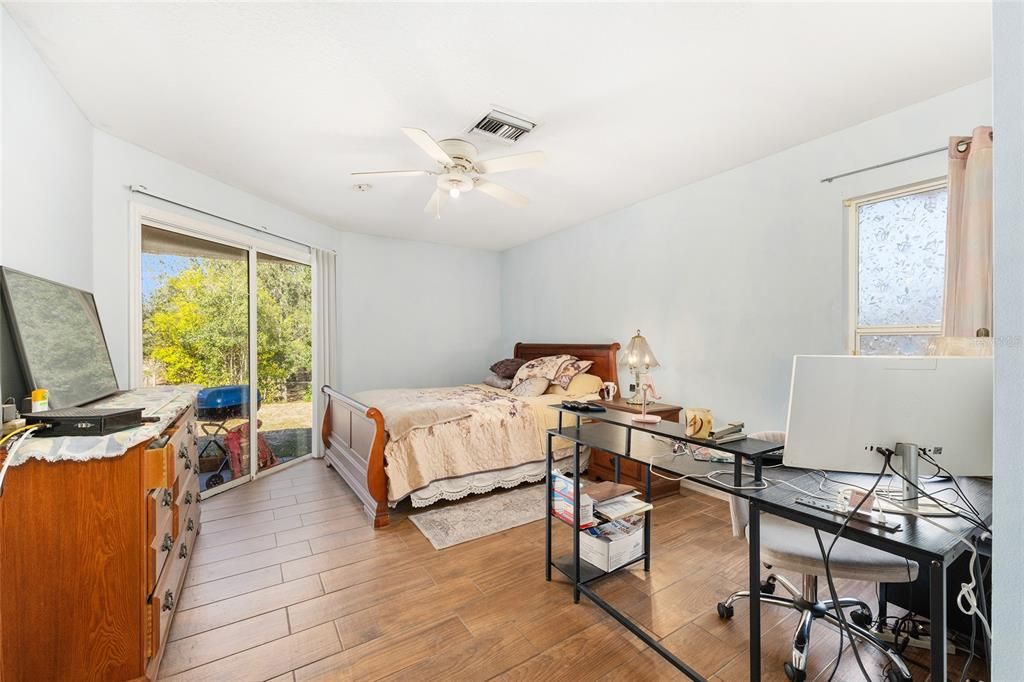 待售: $259,000 (3 贝兹, 2 浴室, 1470 平方英尺)