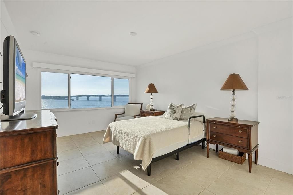 En Venta: $1,300,000 (2 camas, 2 baños, 1677 Pies cuadrados)