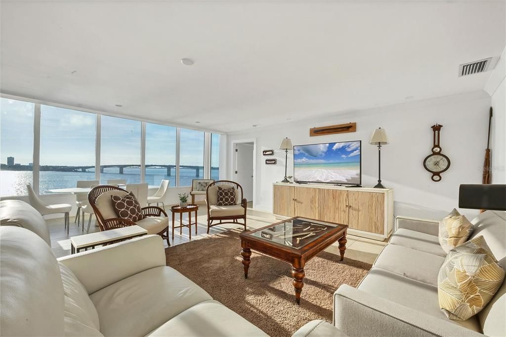 En Venta: $1,300,000 (2 camas, 2 baños, 1677 Pies cuadrados)