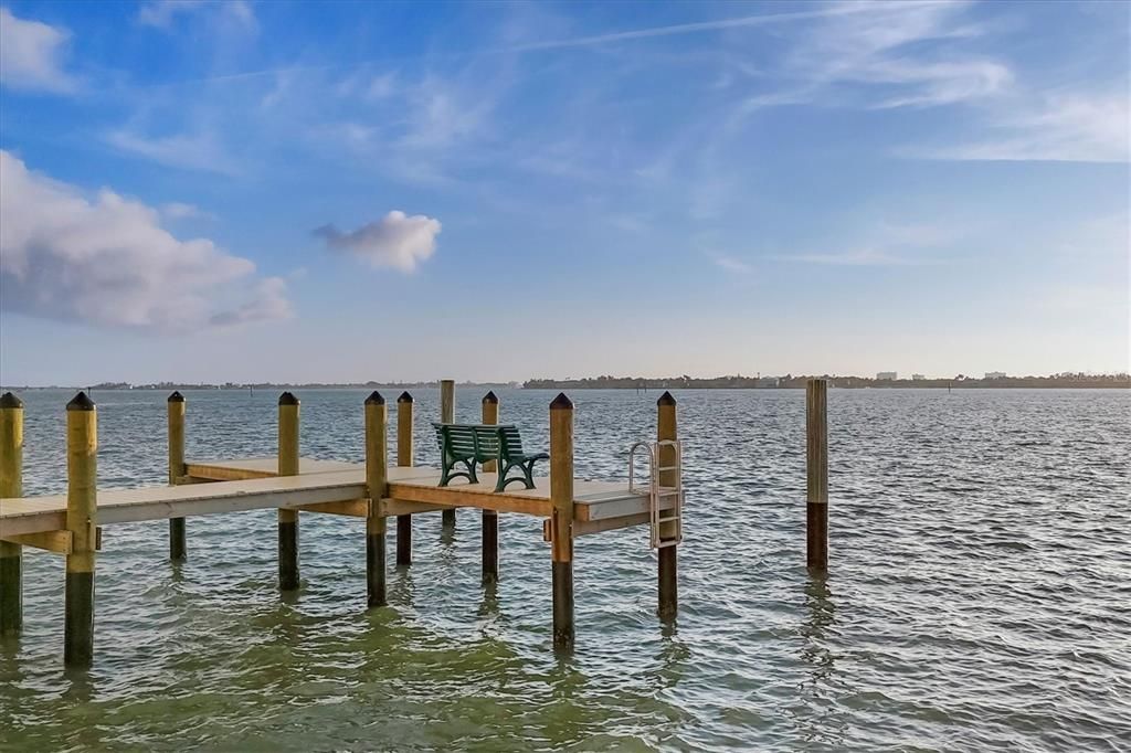 En Venta: $1,300,000 (2 camas, 2 baños, 1677 Pies cuadrados)