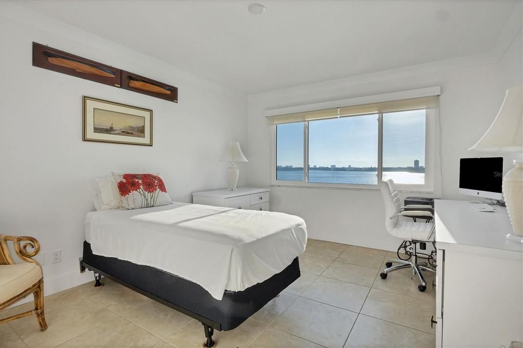 En Venta: $1,300,000 (2 camas, 2 baños, 1677 Pies cuadrados)