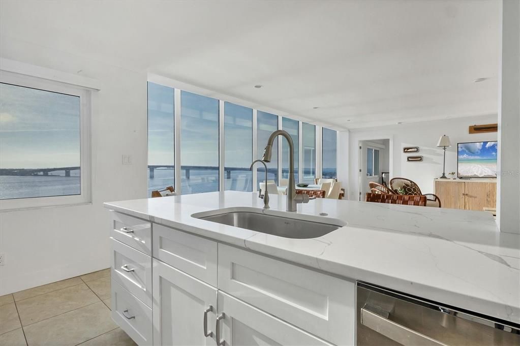 En Venta: $1,300,000 (2 camas, 2 baños, 1677 Pies cuadrados)