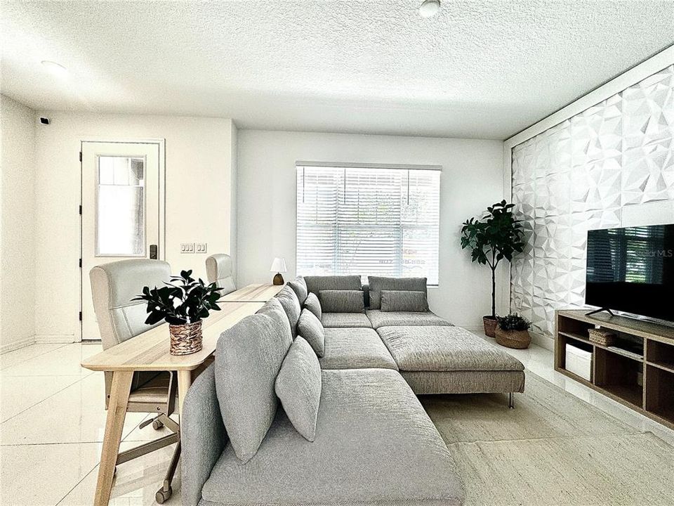 For Sale: $428,993 (3 beds, 2 baths, 1516 Square Feet)