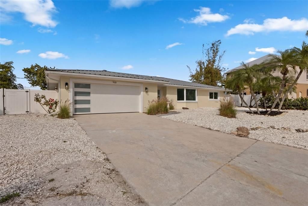 En Venta: $1,299,000 (3 camas, 2 baños, 2113 Pies cuadrados)