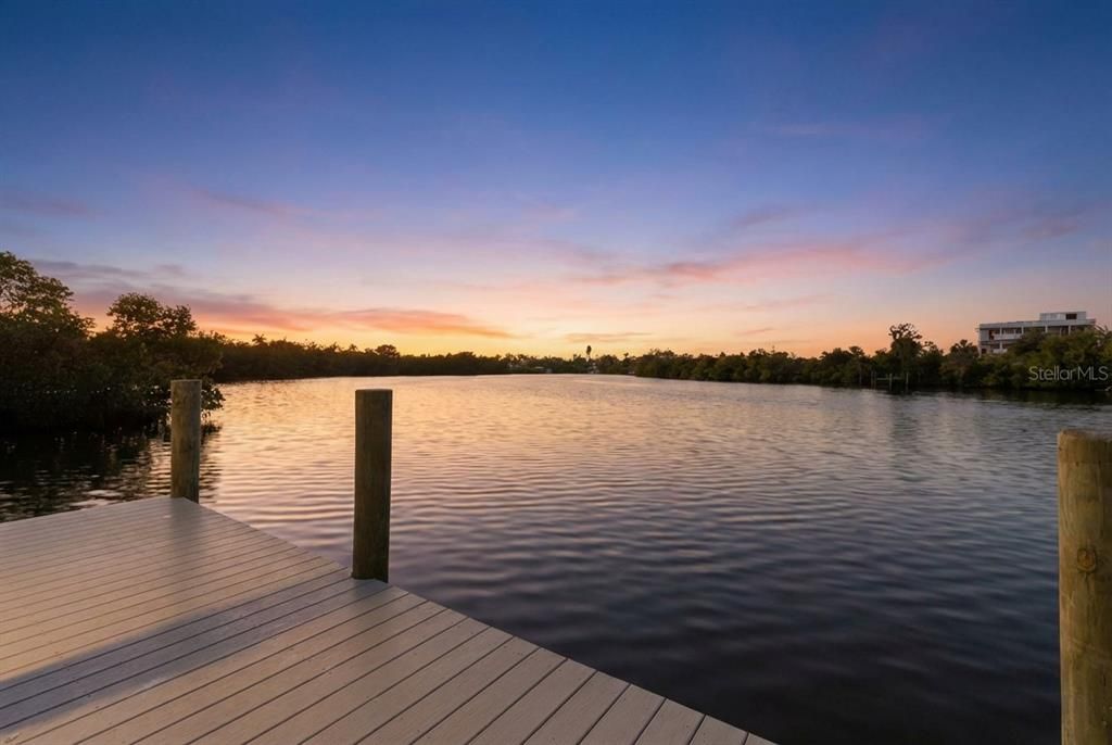 En Venta: $1,299,000 (3 camas, 2 baños, 2113 Pies cuadrados)