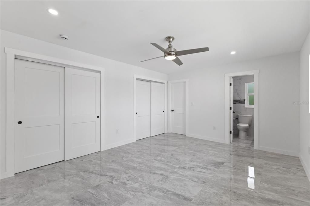 En Venta: $1,299,000 (3 camas, 2 baños, 2113 Pies cuadrados)