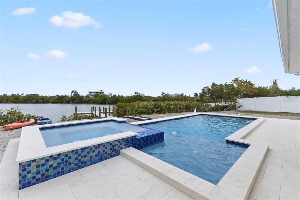 En Venta: $1,299,000 (3 camas, 2 baños, 2113 Pies cuadrados)