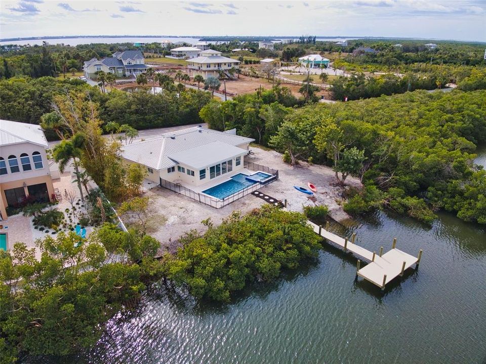 En Venta: $1,299,000 (3 camas, 2 baños, 2113 Pies cuadrados)