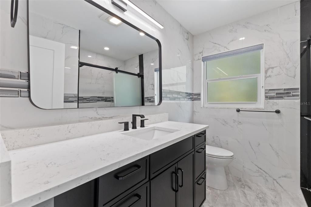 En Venta: $1,299,000 (3 camas, 2 baños, 2113 Pies cuadrados)