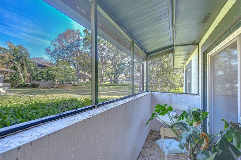 For Rent: $1,775 (2 beds, 1 baths, 752 Square Feet)