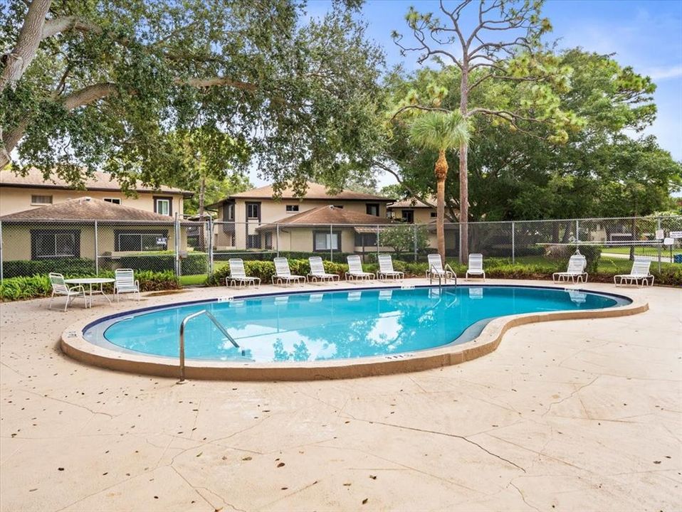 For Rent: $1,775 (2 beds, 1 baths, 752 Square Feet)