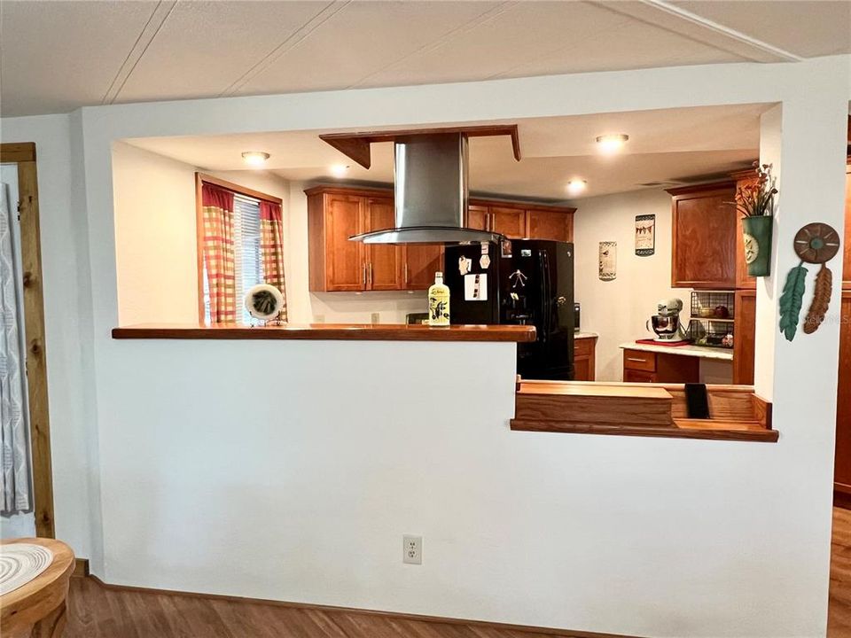 En Venta: $240,000 (2 camas, 2 baños, 1860 Pies cuadrados)