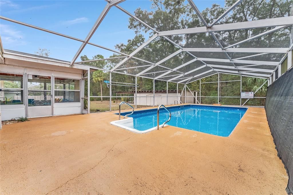 待售: $325,000 (2 贝兹, 2 浴室, 1249 平方英尺)