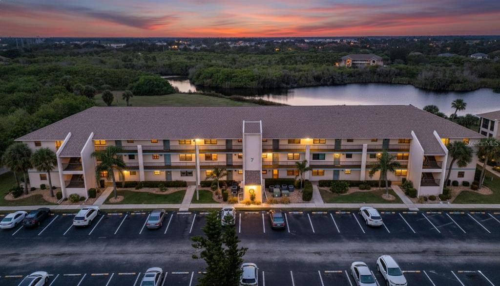 待售: $125,000 (2 贝兹, 2 浴室, 1153 平方英尺)