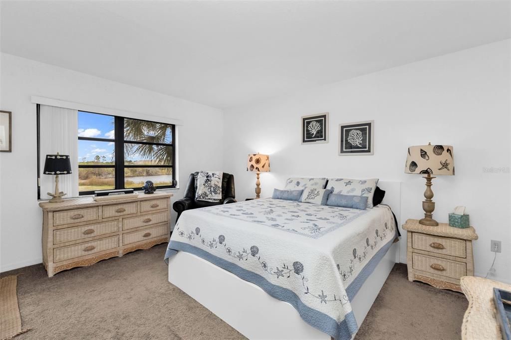 待售: $125,000 (2 贝兹, 2 浴室, 1153 平方英尺)