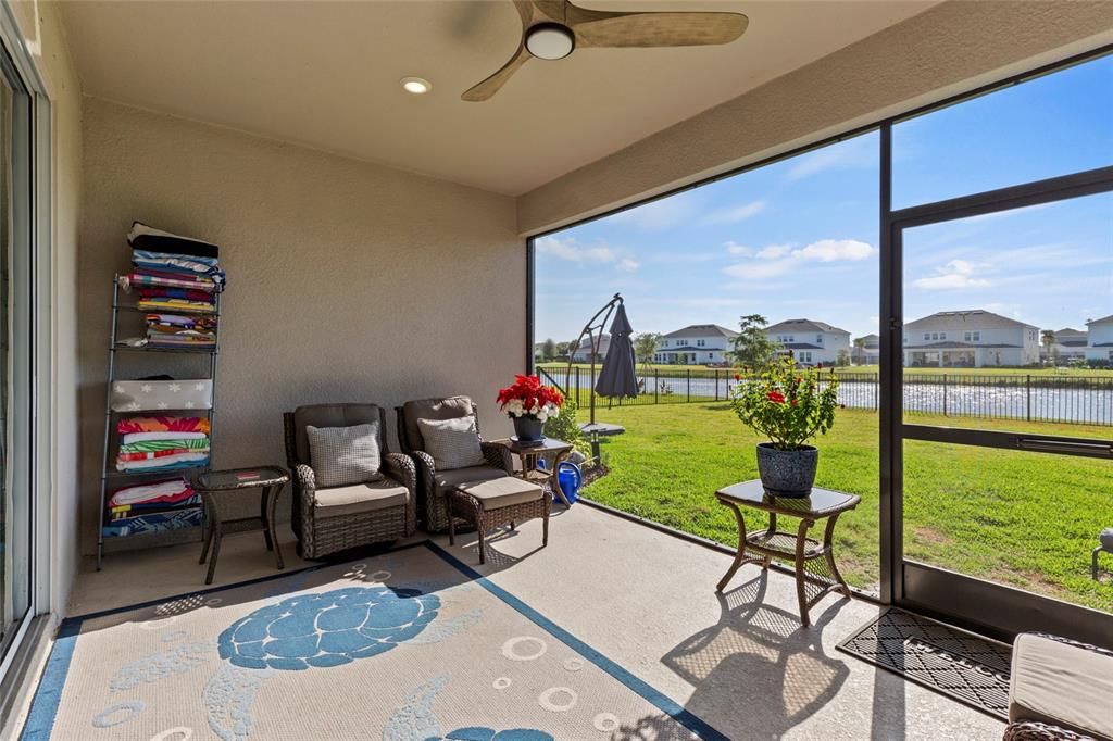 En Venta: $930,000 (4 camas, 3 baños, 2702 Pies cuadrados)