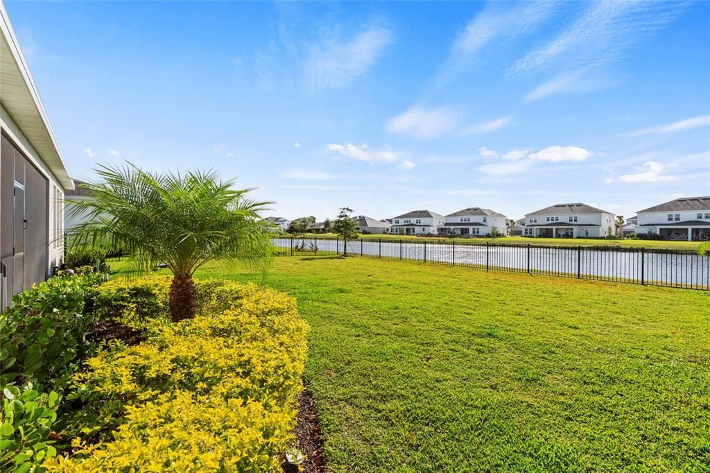 En Venta: $930,000 (4 camas, 3 baños, 2702 Pies cuadrados)