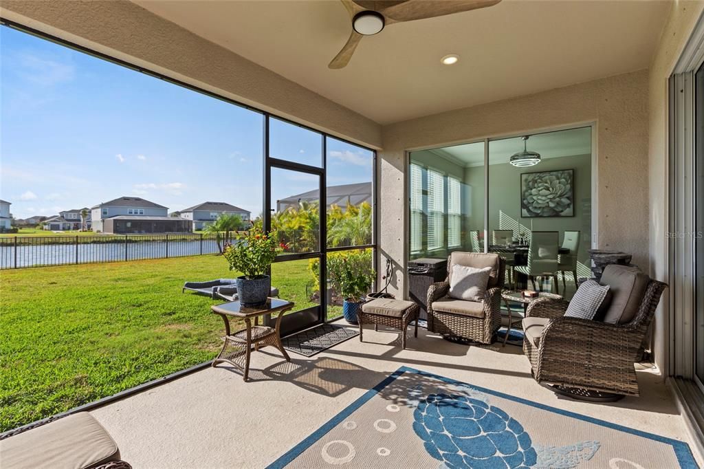 En Venta: $930,000 (4 camas, 3 baños, 2702 Pies cuadrados)