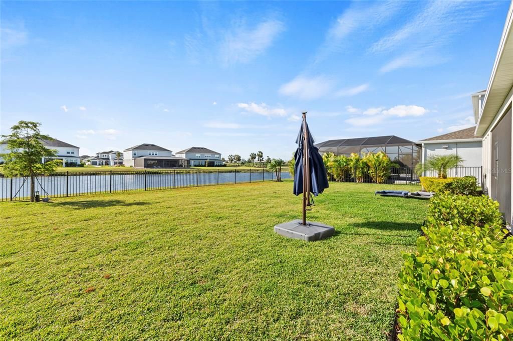 En Venta: $930,000 (4 camas, 3 baños, 2702 Pies cuadrados)